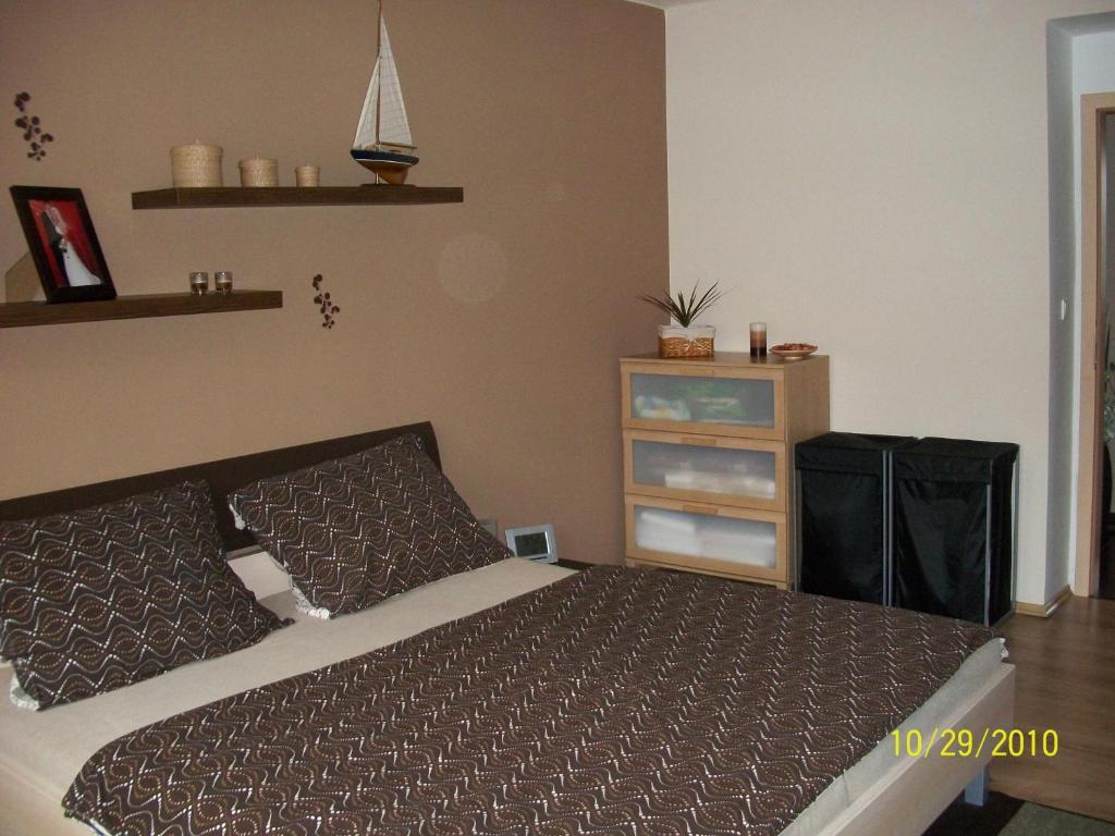 Hotel Kovarna ديشين الغرفة الصورة